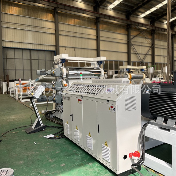 Bezeroen bisitak PVC Diamante Eredua Plaka Ekoizpen Lerroa abeltzaintzarako