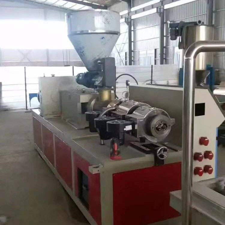 PVC horma-panelaren ekoizpen-lerroa